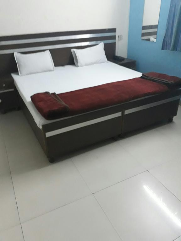 Hotel S P 新德里 外观 照片