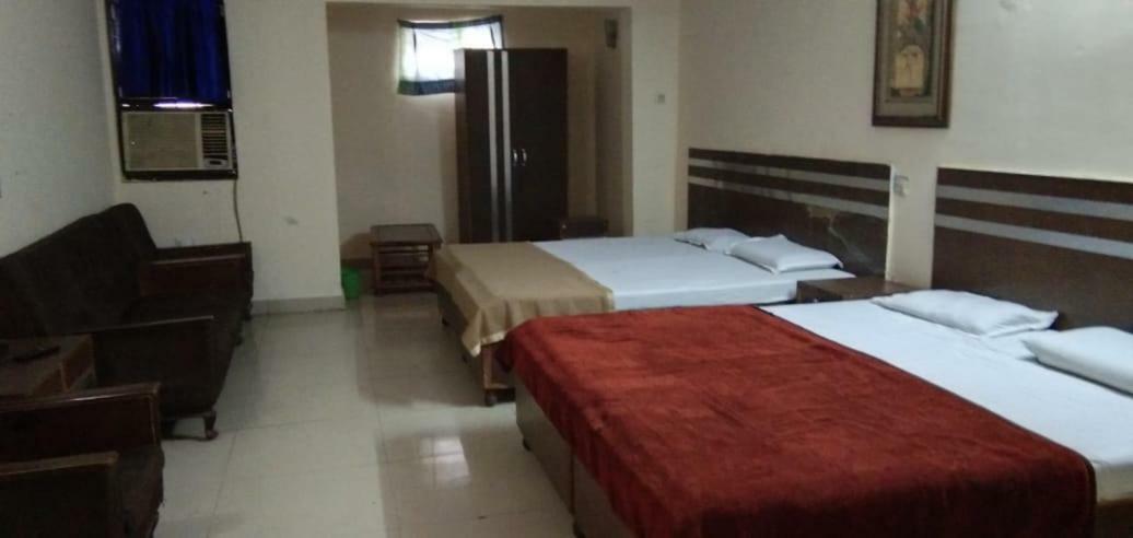 Hotel S P 新德里 外观 照片